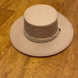 Fedora hat